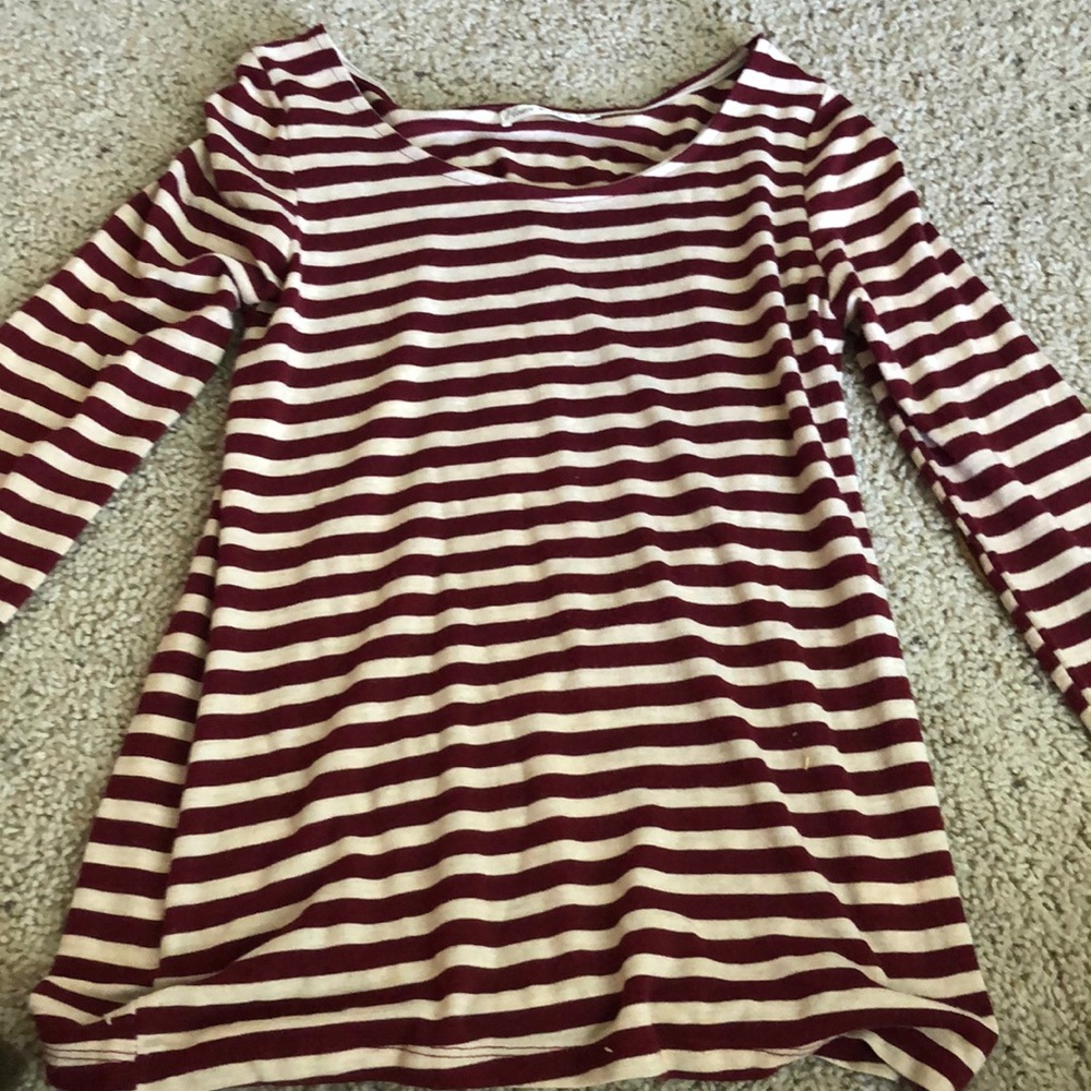 heart&hips striped top w/ elbow patches.